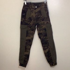 American Bazi Los Angeles Camo Jogger